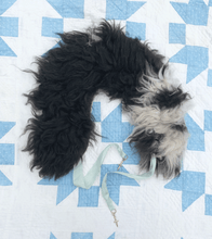 Load image into Gallery viewer, Sheep Shawl No.5