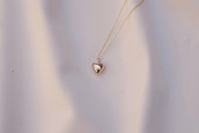 Load image into Gallery viewer, Puffed Heart Pendant