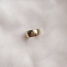 Load image into Gallery viewer, Field ring | Bronze
